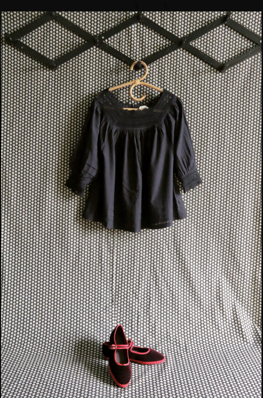 Woman blouse_Black Sushi voile_Suranné