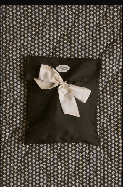 Woman blouse_Black Sushi voile_Suranné