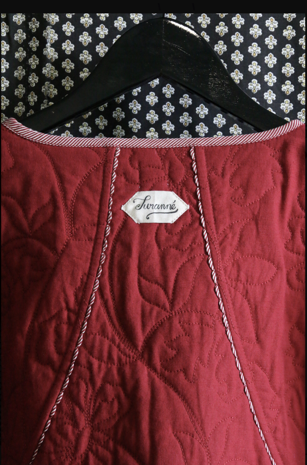 Quilted jacket _Solid red wine / Bandana wheat ears print_Suranné