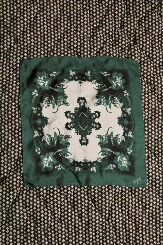 Scarf 47*47cm_Green/Ecru print #2_Suranné