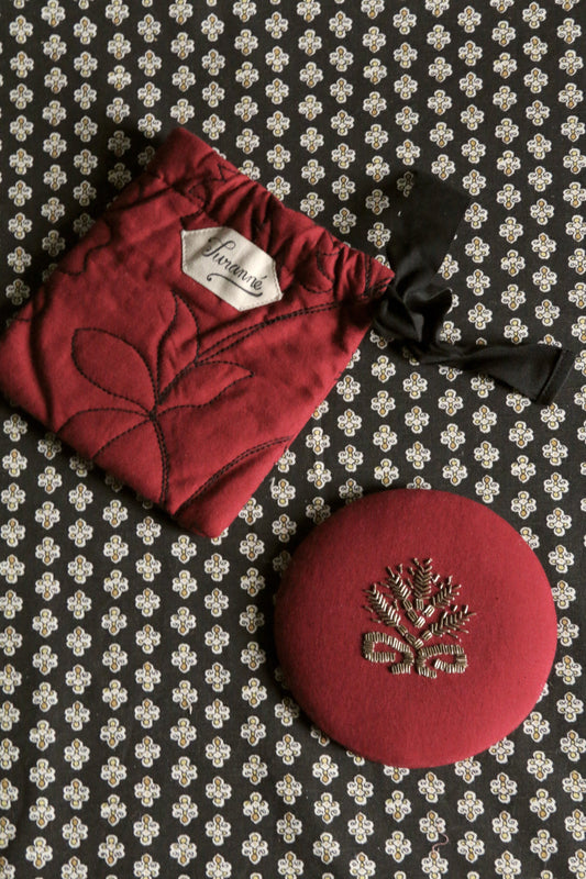 Mirroir in pouch_Red wine canvas_Suranné